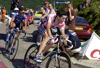 Joseba Beloki subiendo puerto