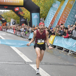 Carles Castillejo y Aroa Merino ganadores de la Behobia-San Sebastián.