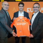 Se presenta la Fundación Euskadi de Mikel Landa